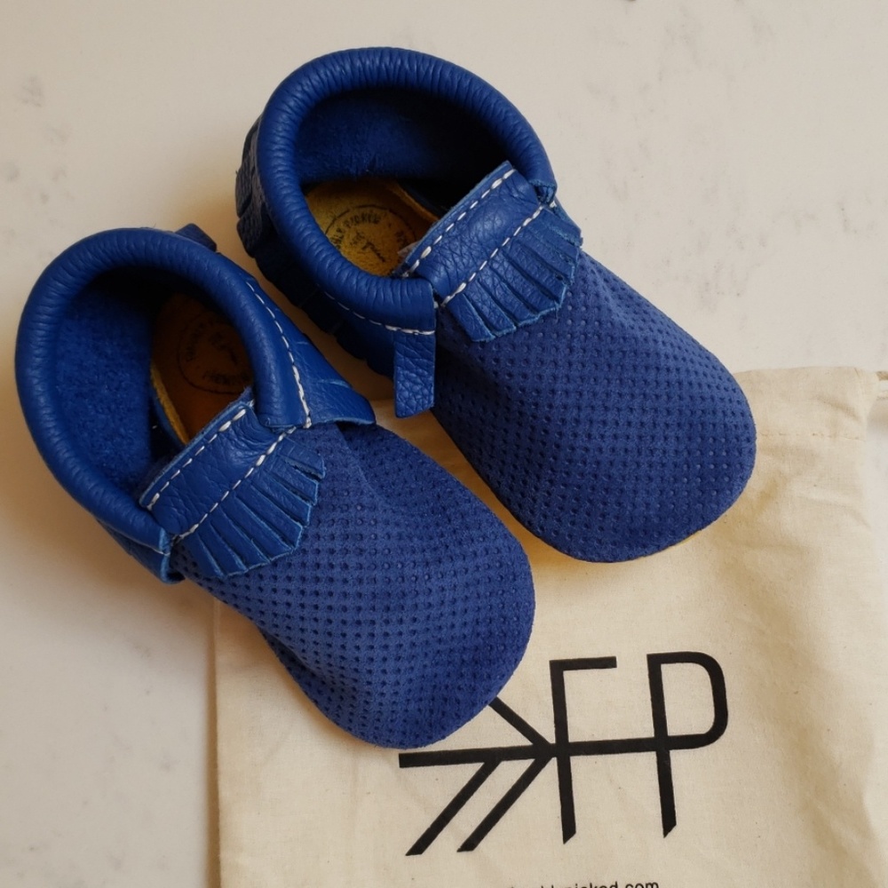 Freshly Picked Fan Favorite size 7